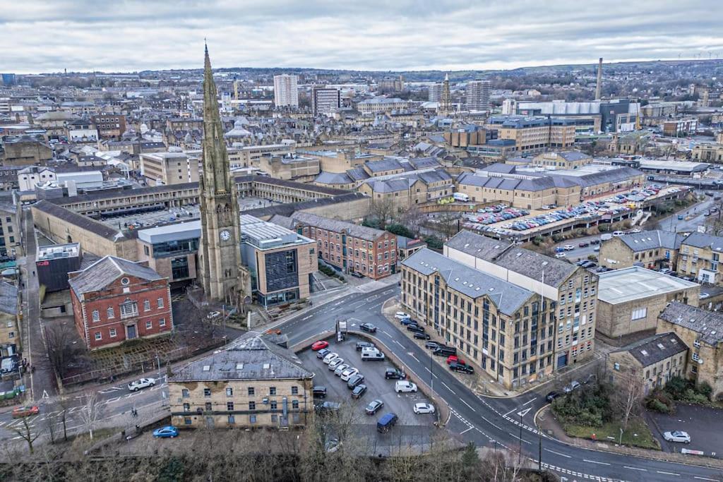 Chic Mill Conversion Beside Piece Hall & Eureka! 哈利法克斯 外观 照片