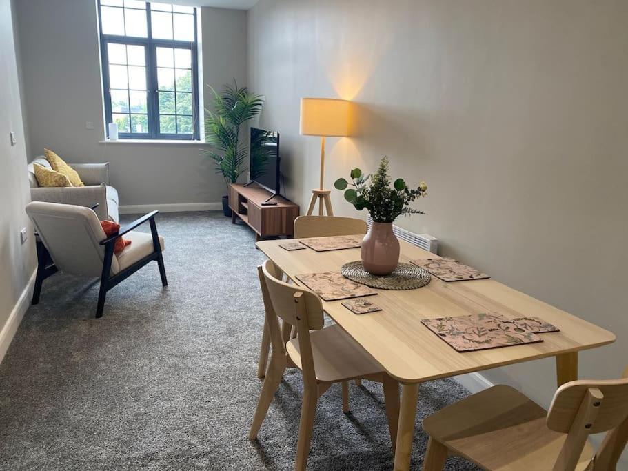 Chic Mill Conversion Beside Piece Hall & Eureka! 哈利法克斯 外观 照片